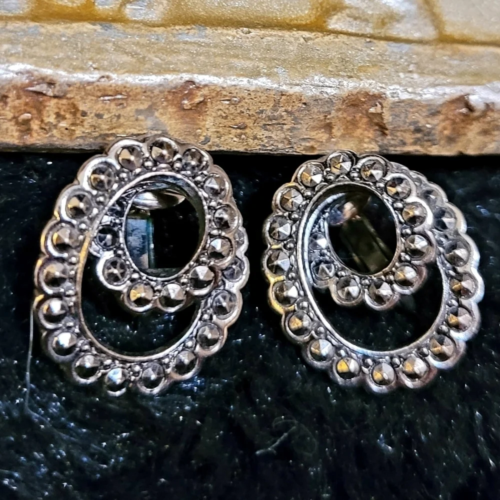 Vintage Signed Avon Sterling Swirl Marcassite Silver Earrings
